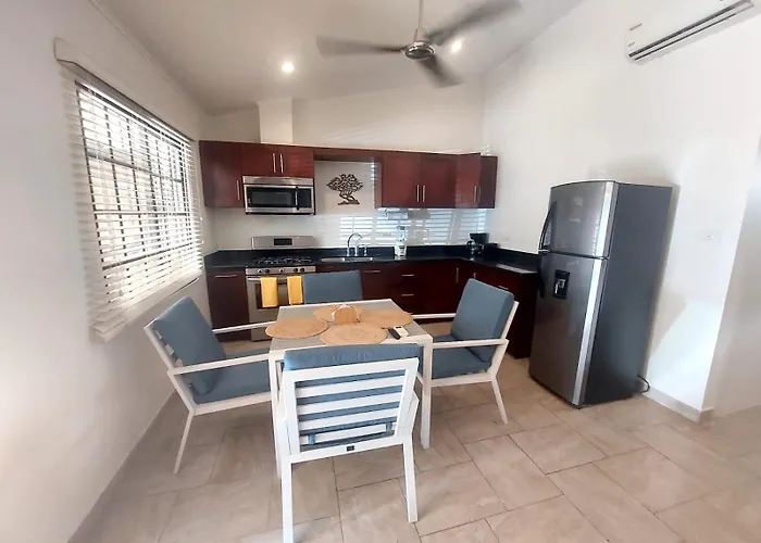Guest House *